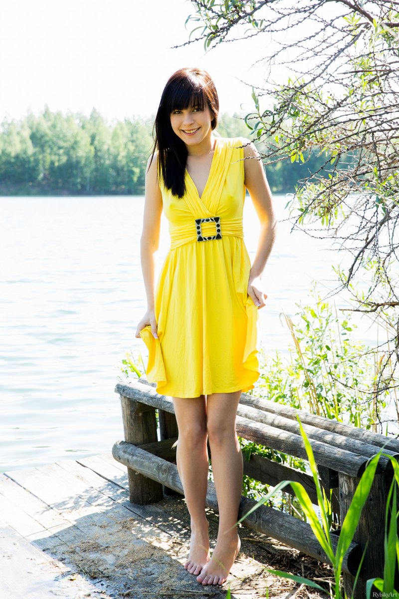 欧美写真Zelda Yellow Dress