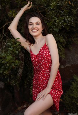 Amelia strips out of her red dress outdoors 02