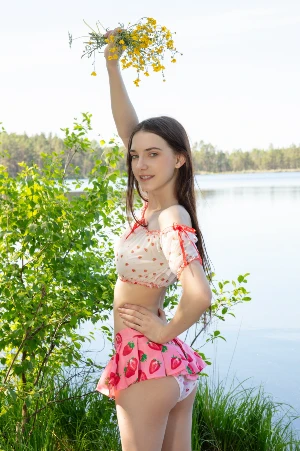 Ernesta Lakeside f1