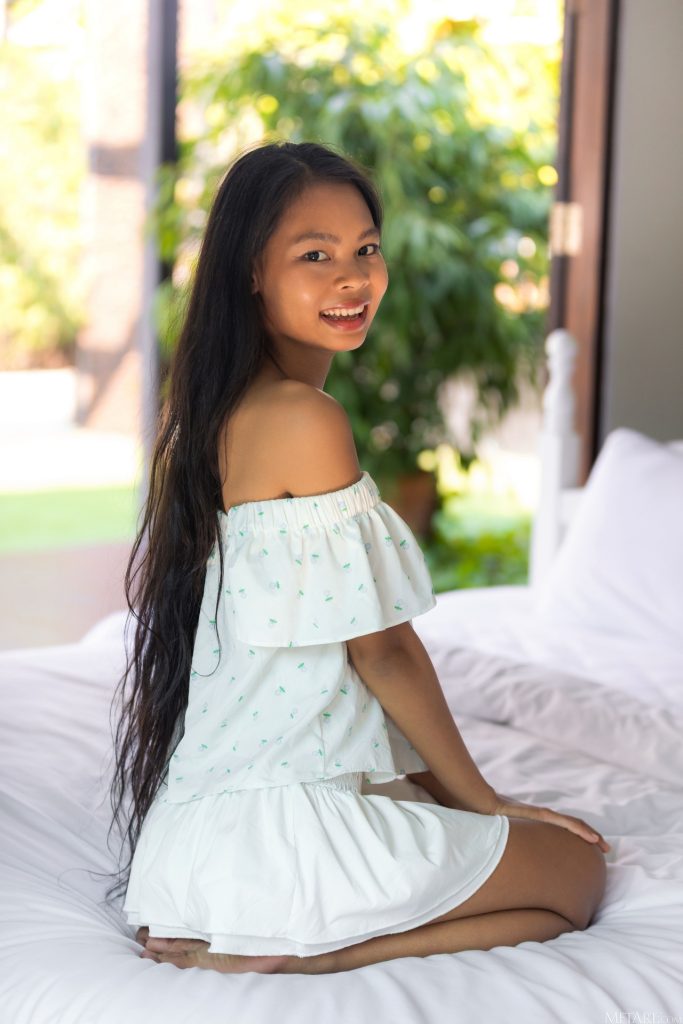 Presenting Po MetArt 03