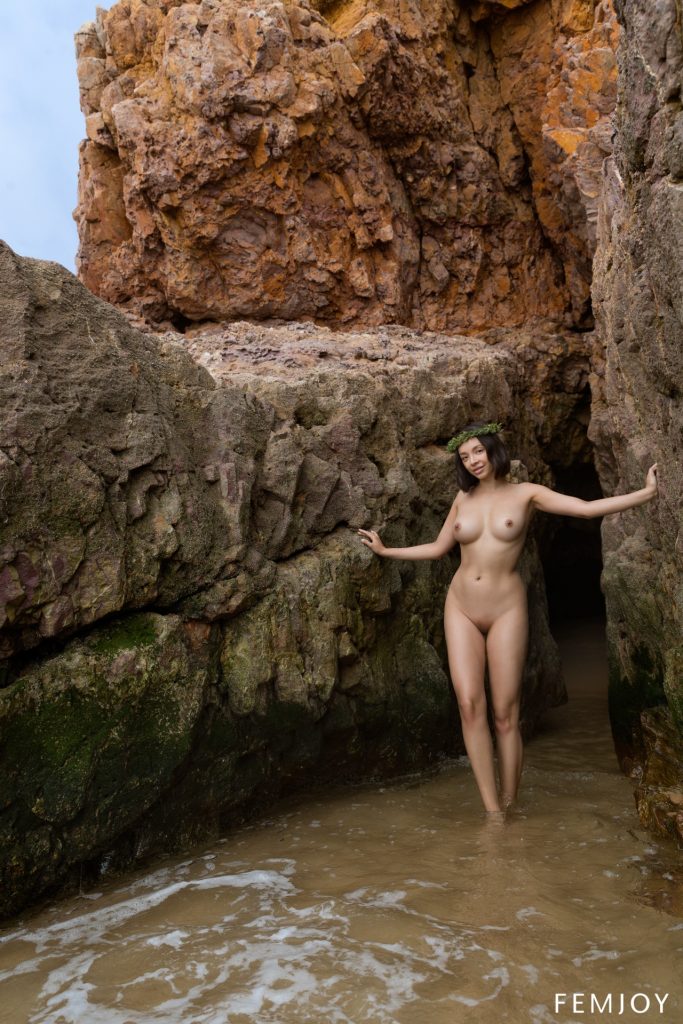 Olivia Linz Rocky Crevice