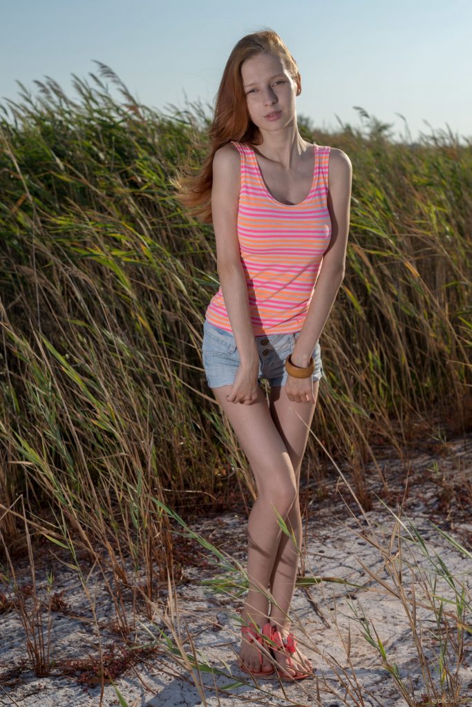 Olivia I Hard Nipples EroticBeauty